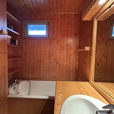 Appartement 3 Pièces Alcôve Pour 6 à Méribel, Proche Commerces - Fr-1-180-665 *